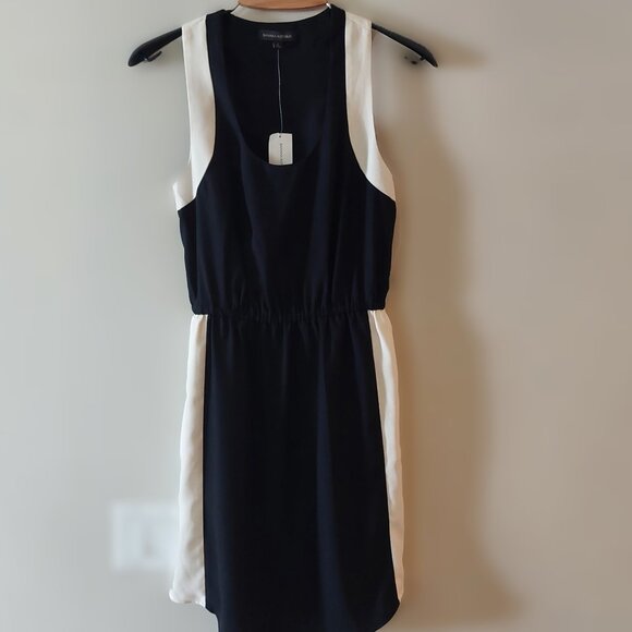 Banana Republic Dresses & Skirts - NWT New Banana Republic Retail Racerback Dress Elastic Waist B&W Colorblock Sz 2